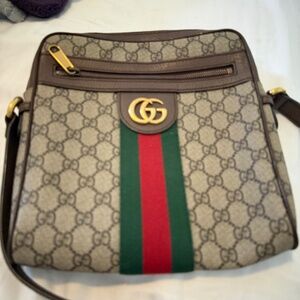 Gucci shoulder bag